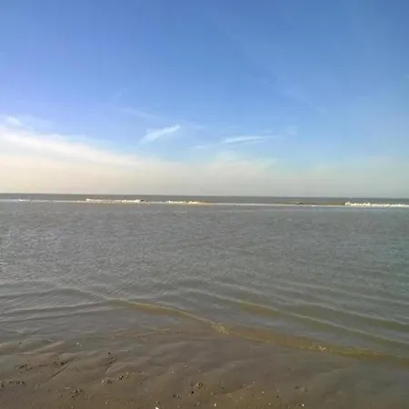 아파트 In With Stunning Sea Views 데한